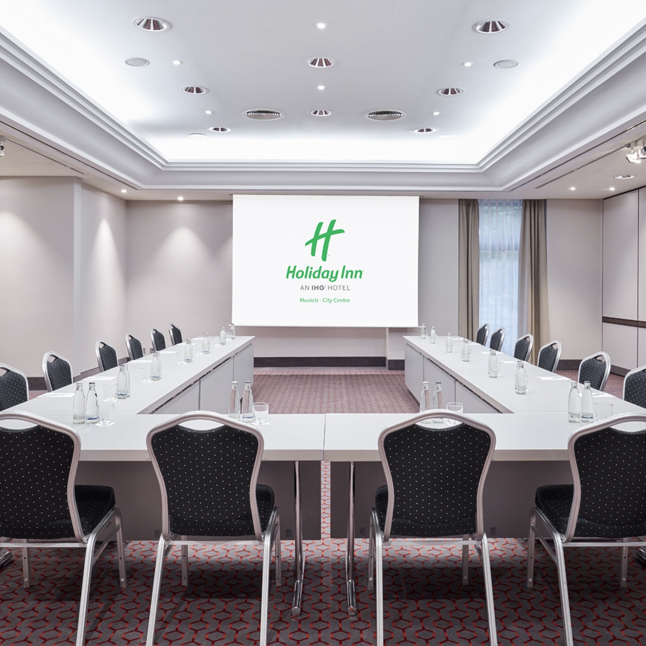 Holiday Inn Munich City Centre Munchen Bei Hrs Gunstig Buchen