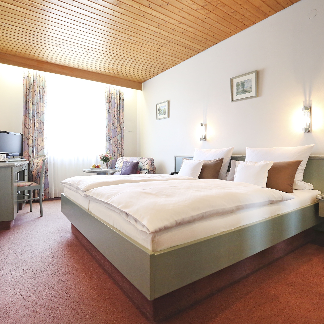 Hotel Zum Heidenberg Gasthof 3 Hrs Star Hotel In Buchenbach Kuhedorf Bavaria