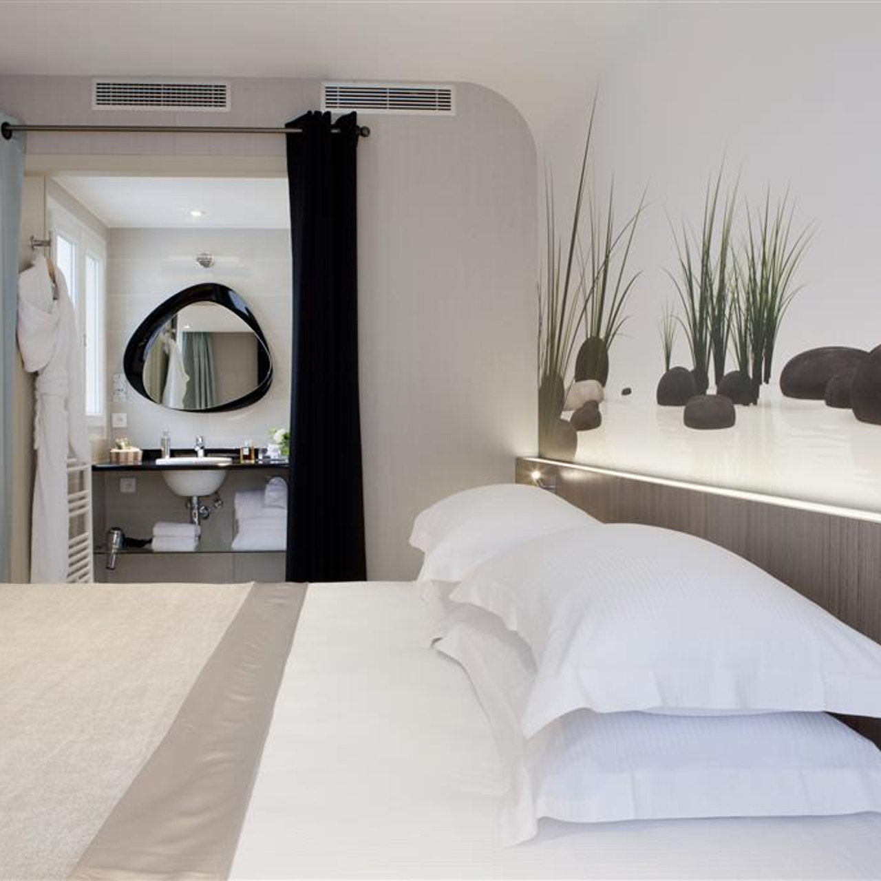Hotel Best Western Jardin De Cluny 4 Hrs Star Hotel In Paris Ile De France