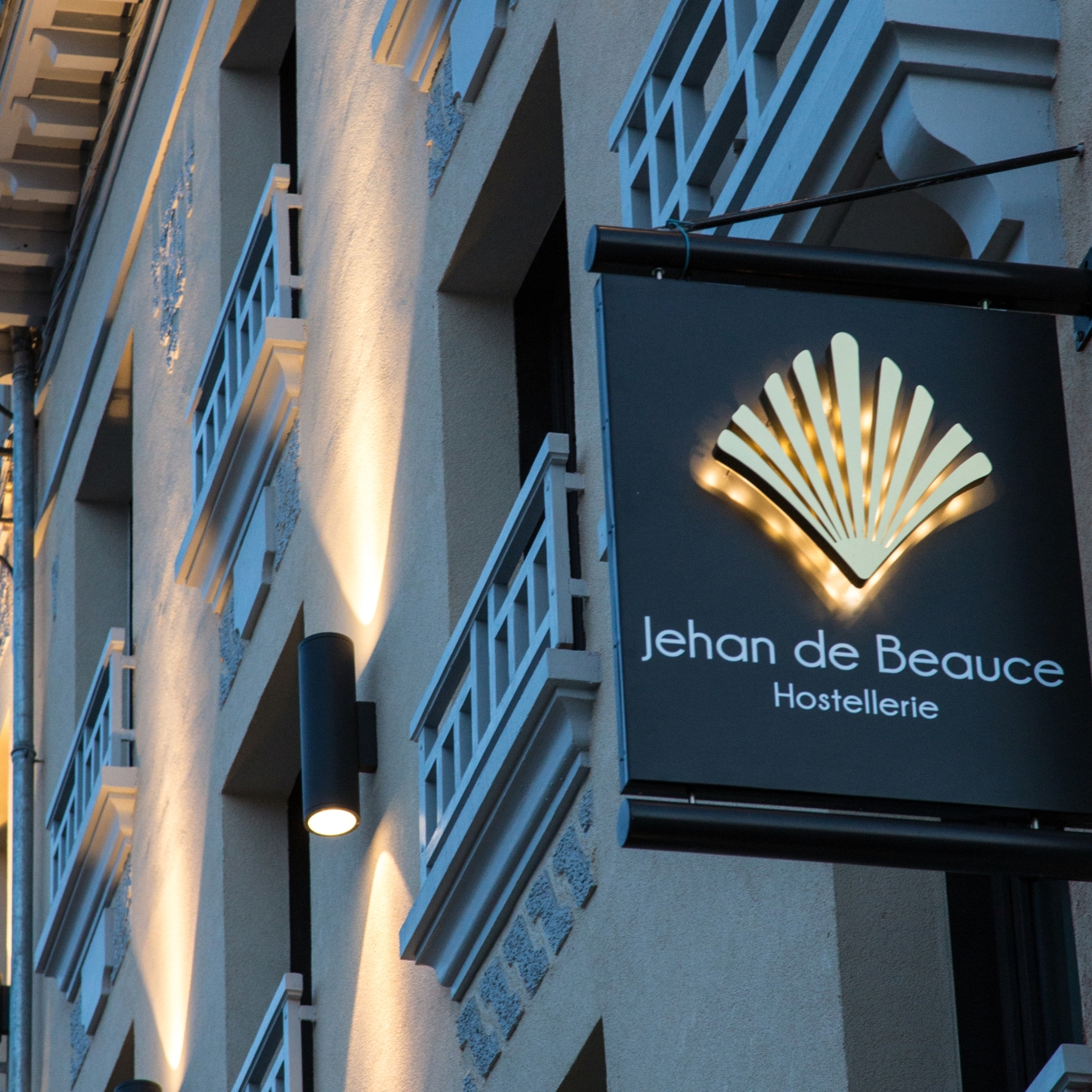 Hotel Jehan de Beauce - Chartres chez HRS avec services gratuits