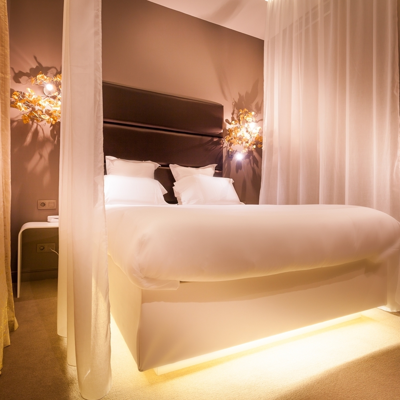 Hotel Legend by Elegancia en Paris en HRS con servicios gratuitos