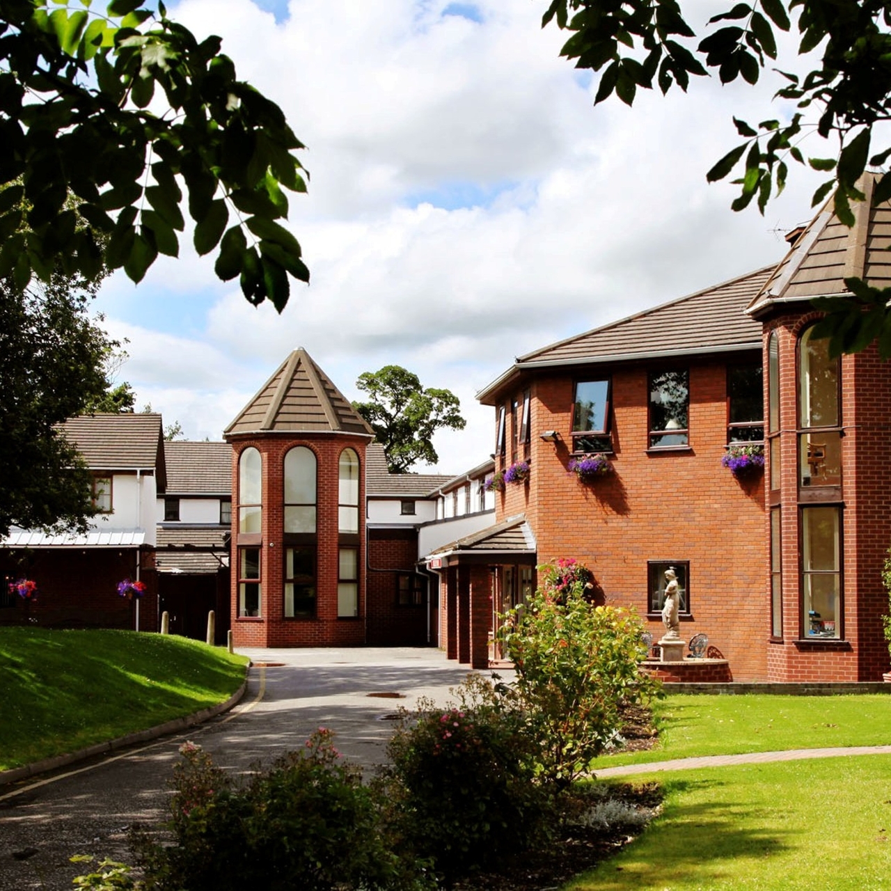 beaufort park hotel flintshire at hrs with free services