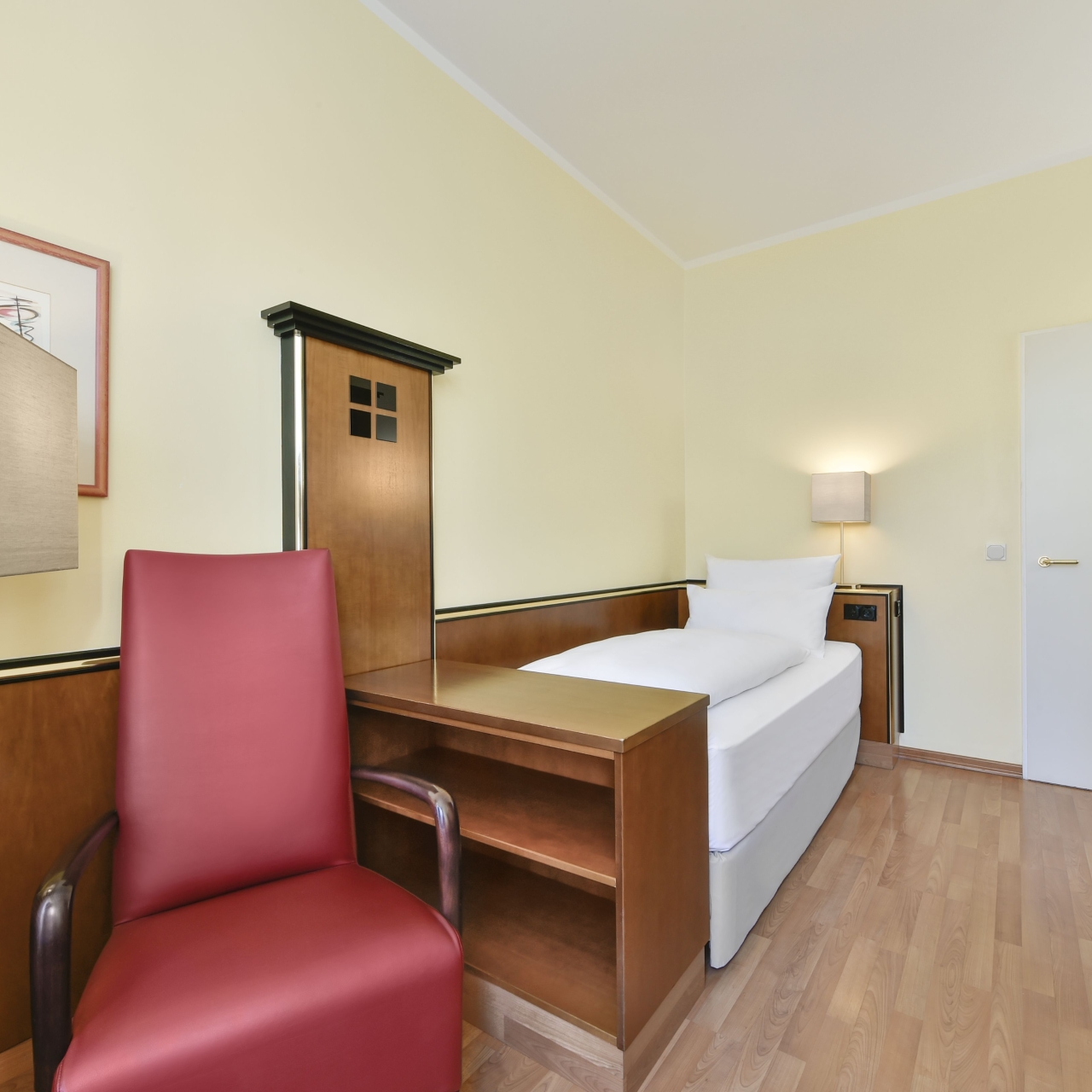 Hotel Nh Munchen City Sud 3 Hrs Star Hotel In Munich Bavaria