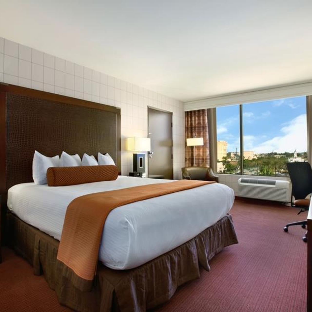 RED LION HOTEL ANAHEIM - 4 HRS star hotel in Anaheim (California)