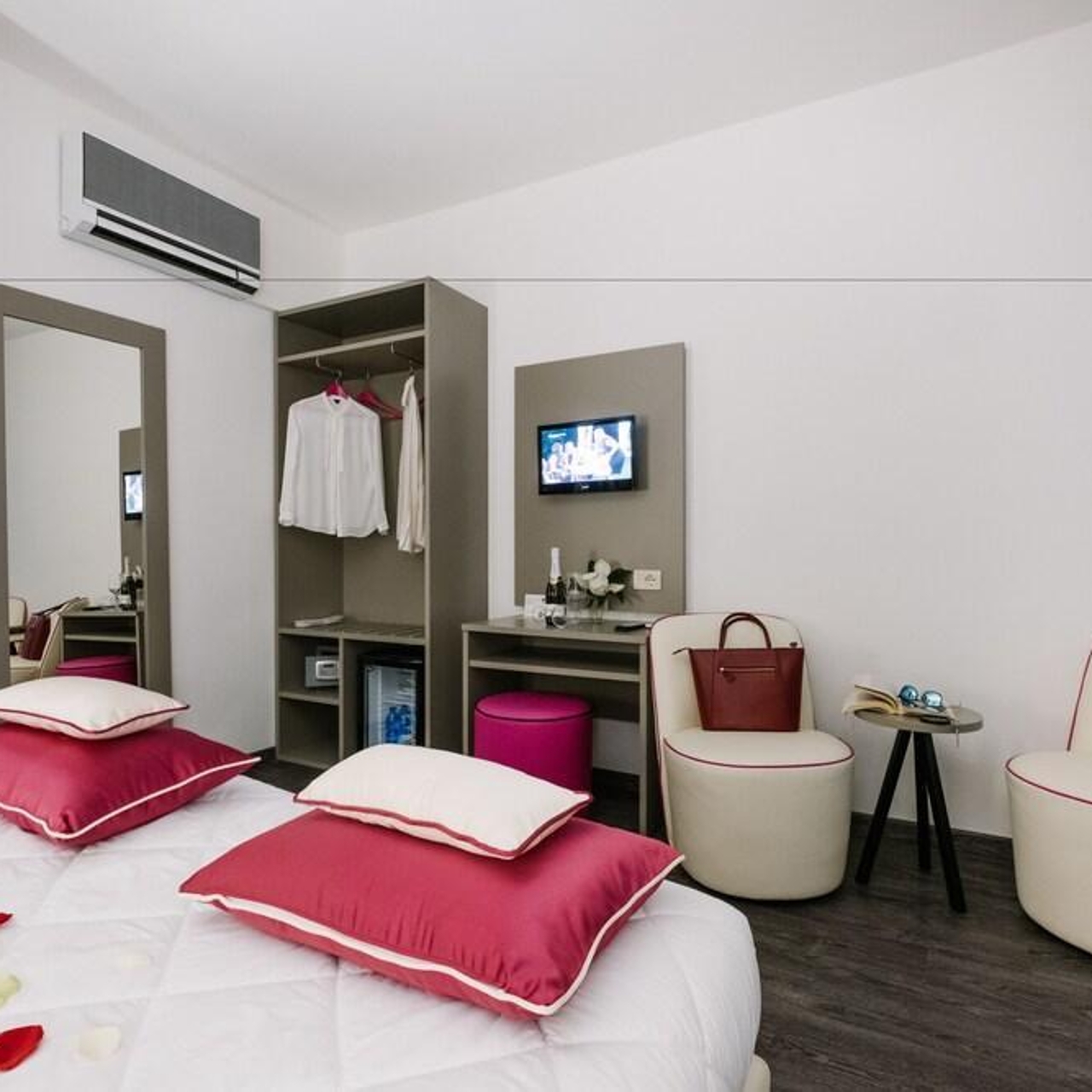 Hotel Cala Di Forno - Orbetello presso HRS con servizi gratuiti