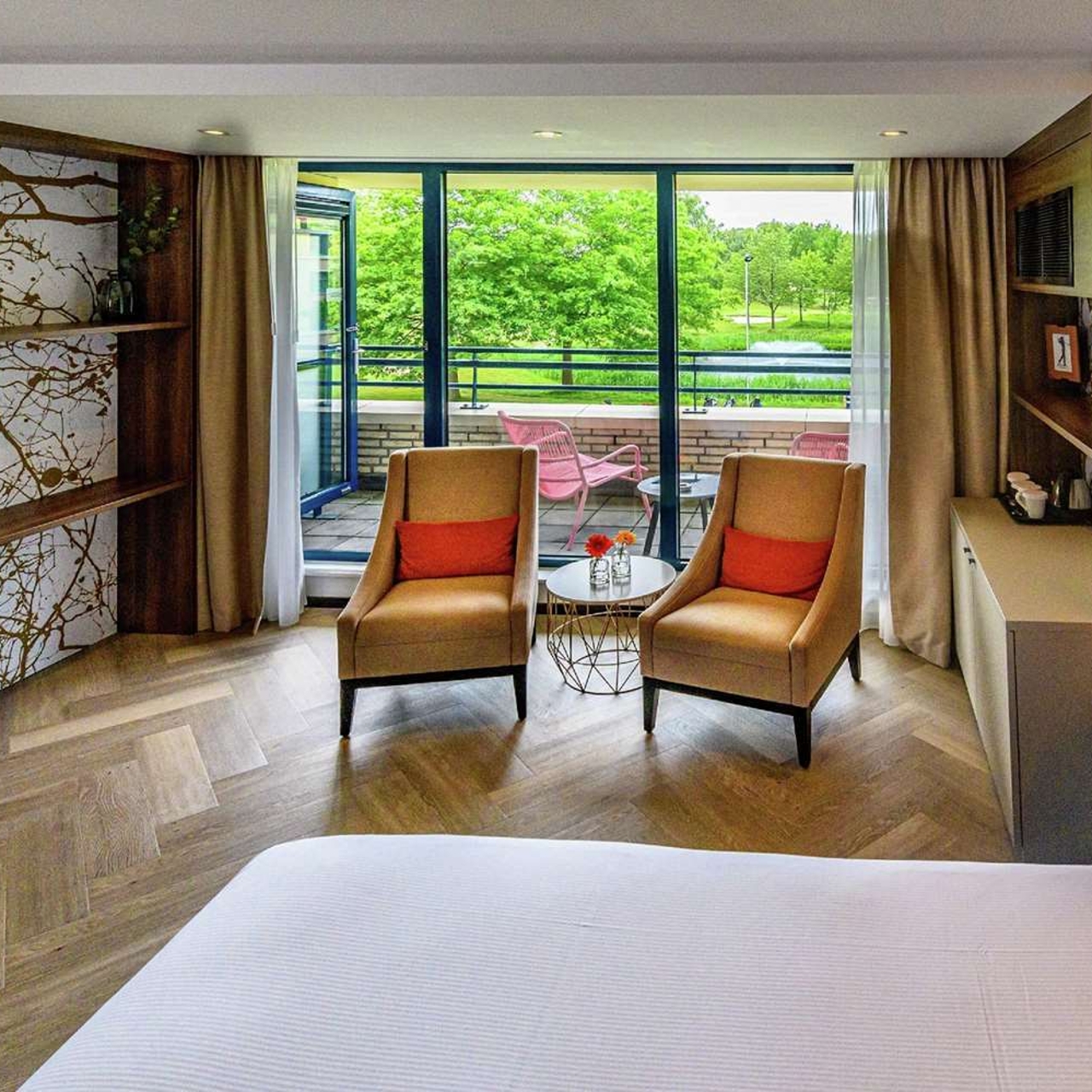 Hotel Doubletree By Hilton Royal Parc Soestduinen The Netherlands At Hrs With Free Services