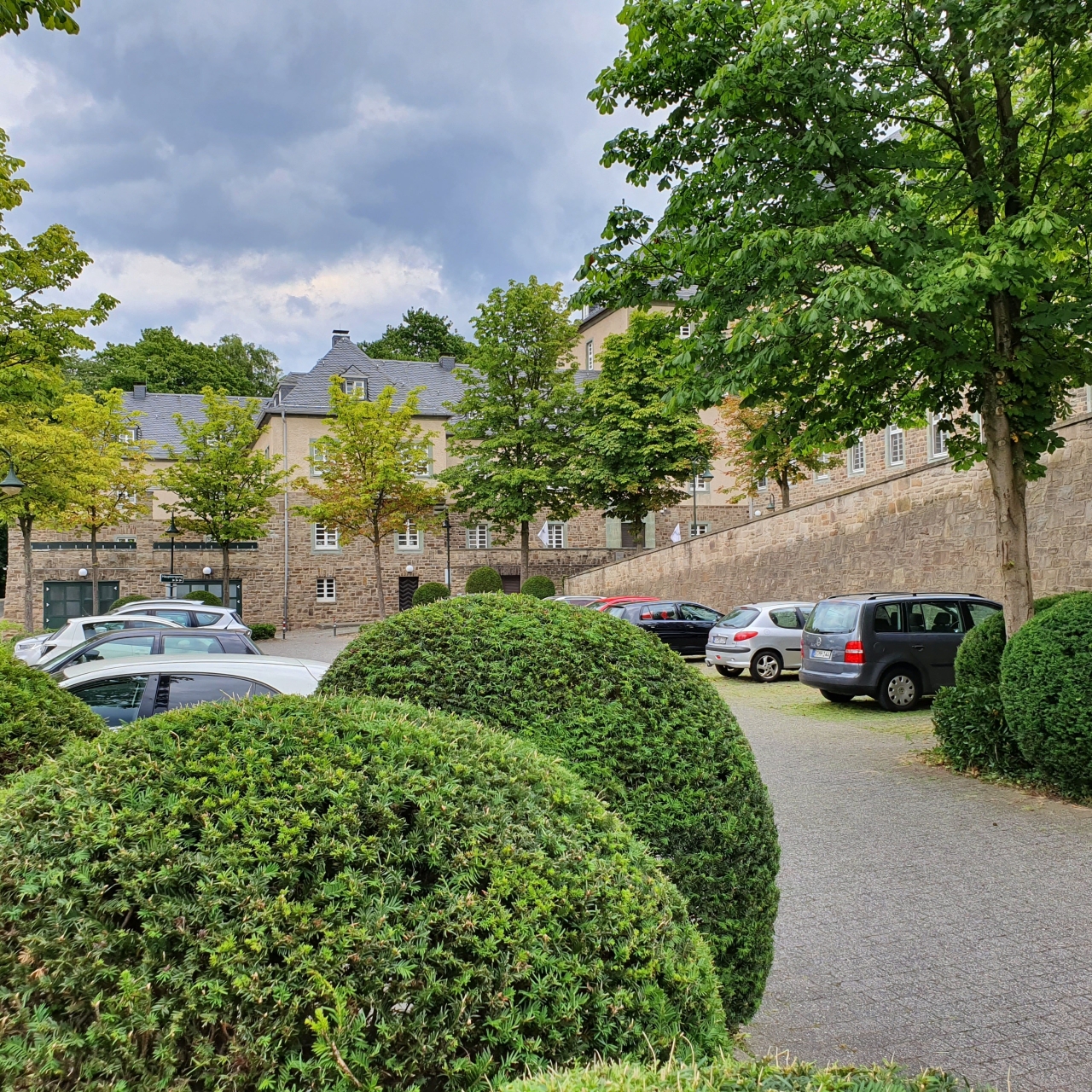 hotel kardinal schulte haus bergisch gladbach at hrs with free services