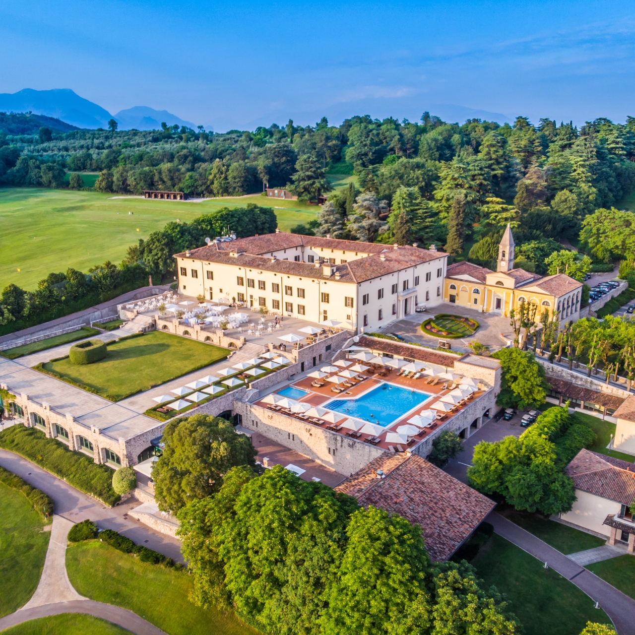 Palazzo Arzaga Hotel Spa & Golf Resort - 5 HRS star hotel in Desenzano del  Garda (Lombardy)