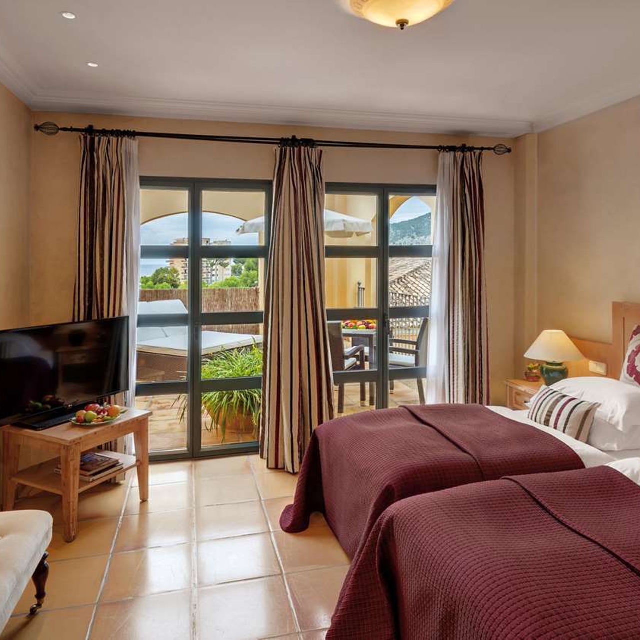 Hotel Steigenberger Golf & Spa Resort Camp de Mar at HRS with free services