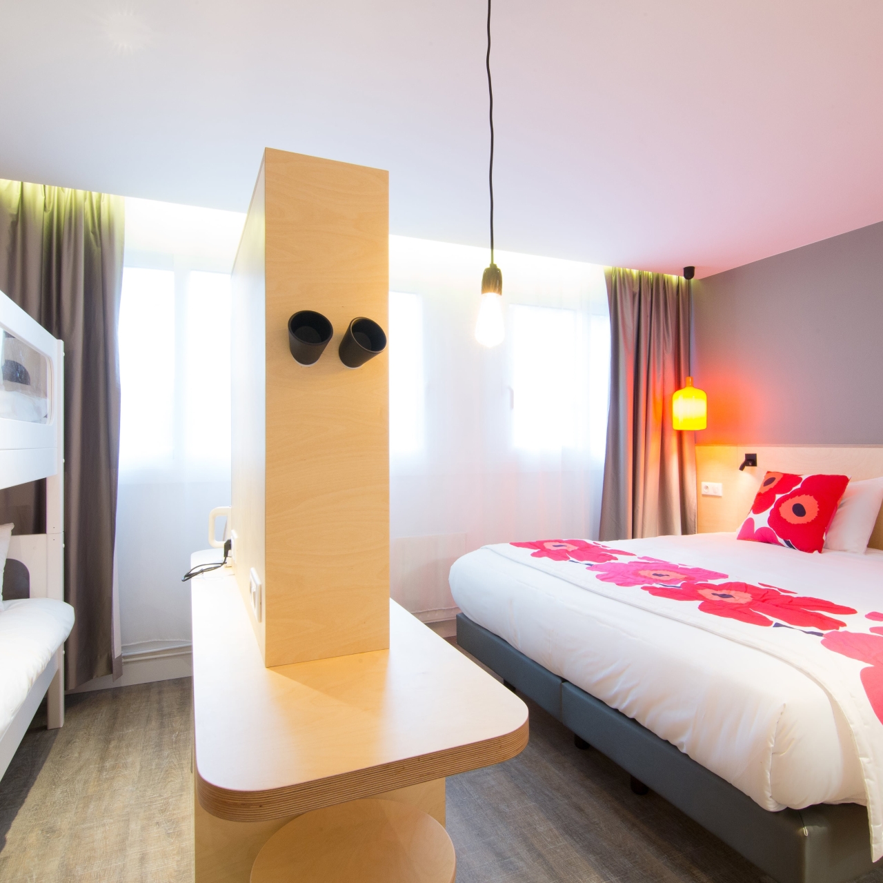 Courbevoie Ile De France France L Europe Hrs