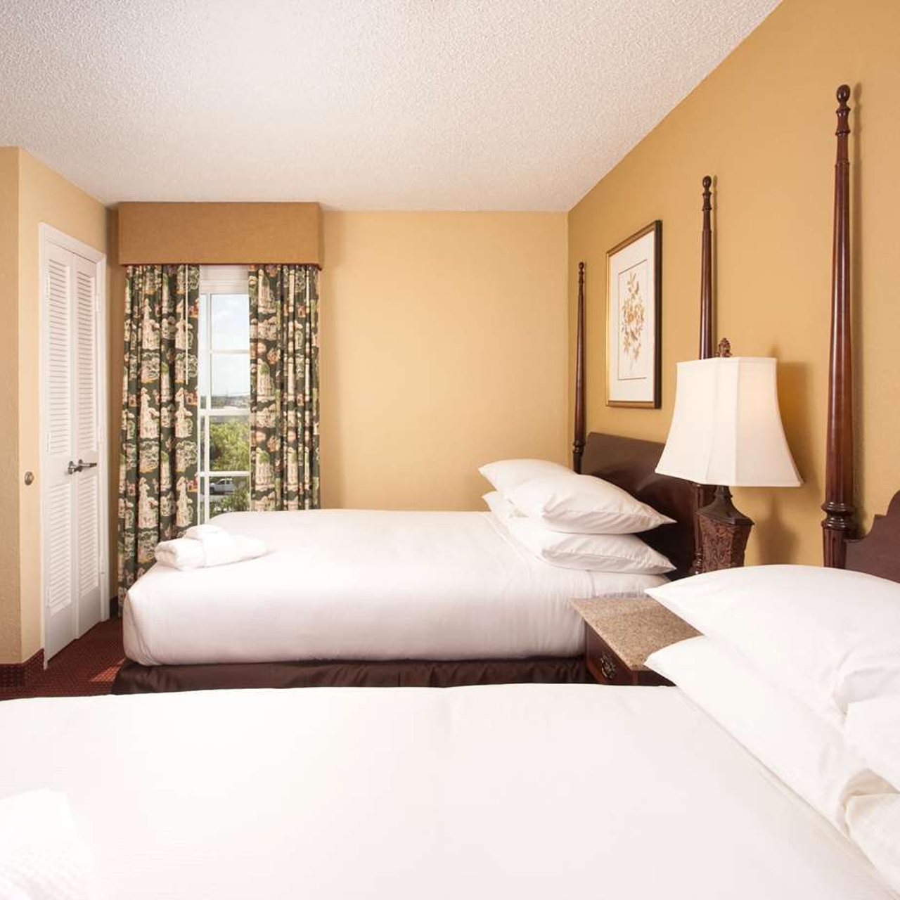 Hotel Doubletree By Hilton Charleston Historic Distric 4 Hrs Star Hotel In Charleston South Carolina