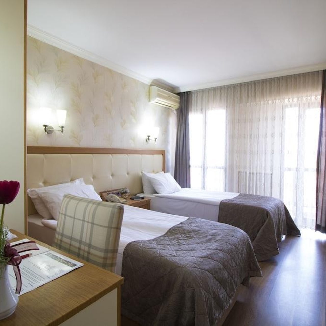 Kocaman Hotel In Izmir Hrs