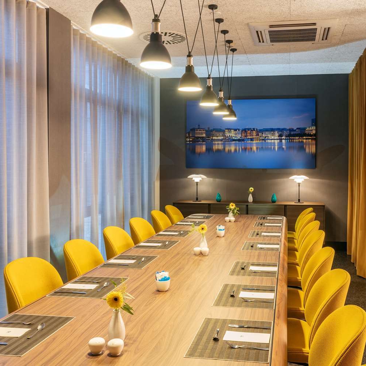 hotel nh hamburg altona hamburg at hrs with free services