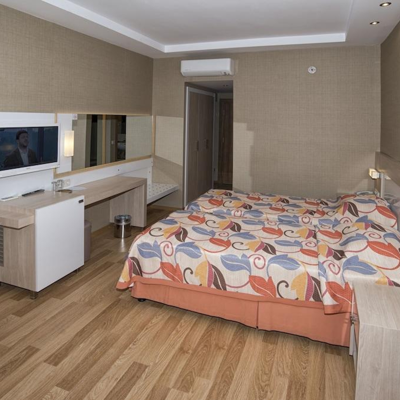 Riviera Hotel 4 Hrs Star Hotel In Alanya Antalya