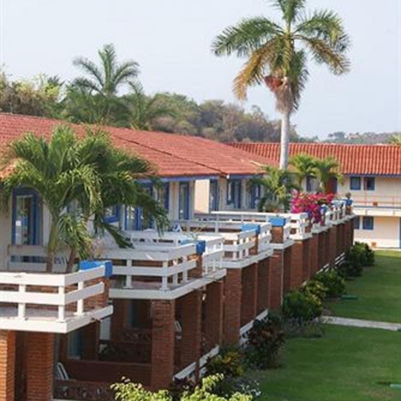 Hotel Qualton Club Ixtapa - All Inclusive in Ixtapa, Puerto Vallarta  (Jalisco) - HRS