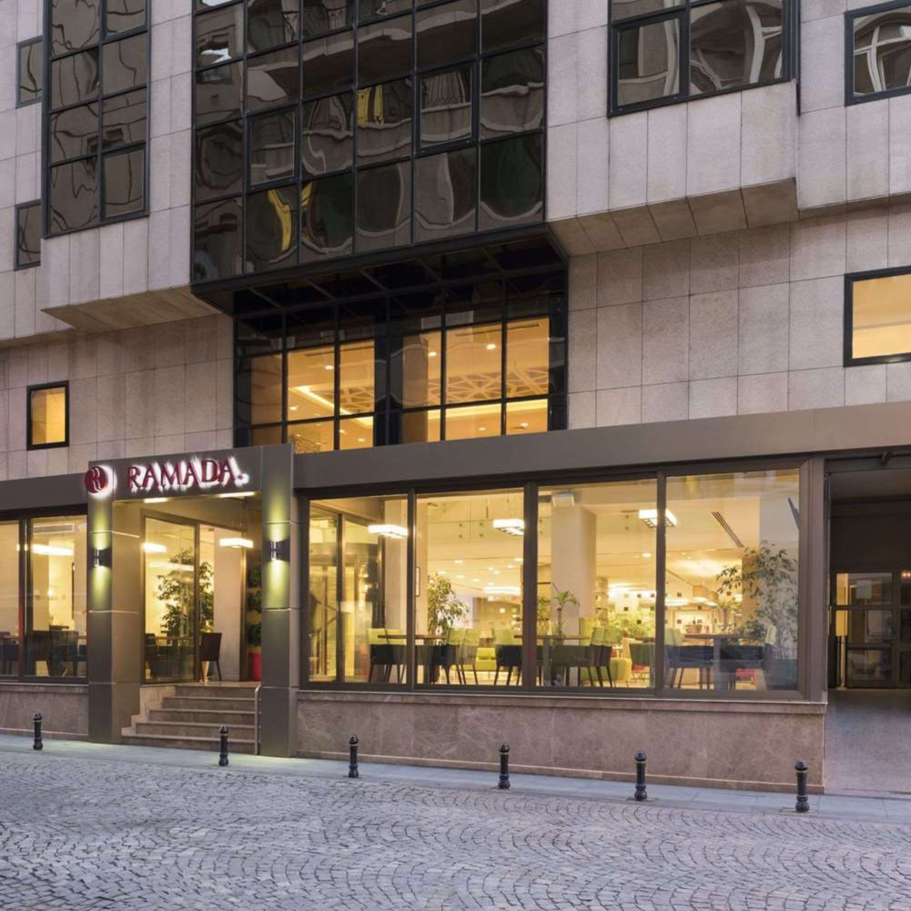 Hotel Ramada By Wyndham Istanbul Taksim 4 Hrs Star Hotel In Istanbul Istanbul