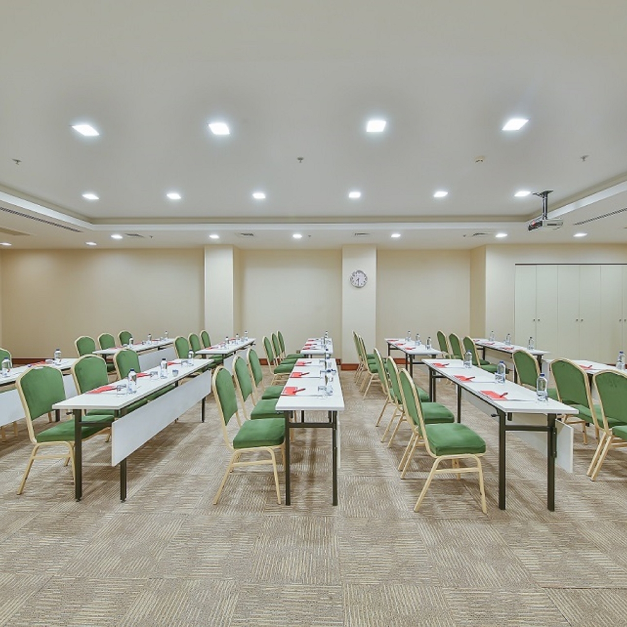 Hotel Ramada By Wyndham Istanbul Taksim 4 Hrs Star Hotel In Istanbul Istanbul
