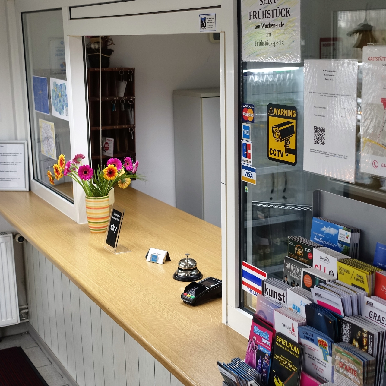 Hotel Stern Leipzig Saxony At Hrs With Free Services A landline bus operating in partnership with sun country airlines at duluth international airport. hotel stern leipzig saxony at hrs