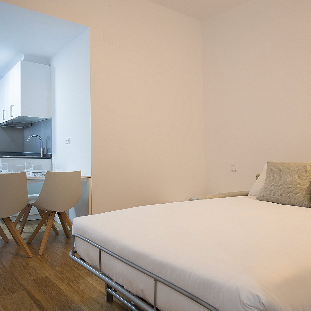 Hotel Apartamentos Tandem La Bolsa 4 Madrid book favourably with HRS