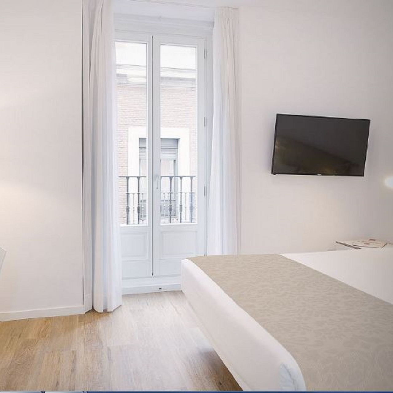 Hotel Apartamentos Tandem La Bolsa 4 Madrid book favourably with HRS