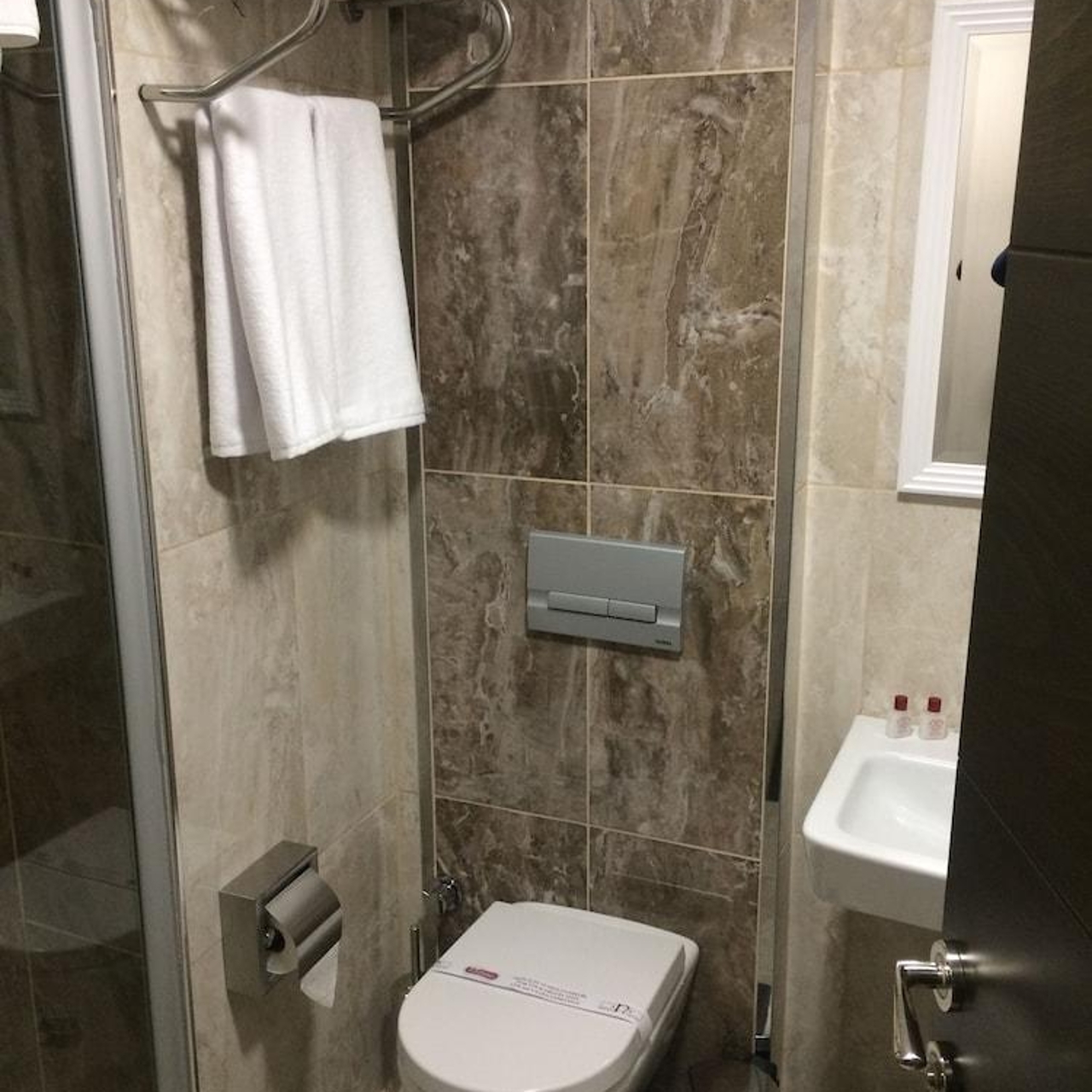 Maltepe Manhattan Hotel 3 Hrs Star Hotel In Ankara Ankara