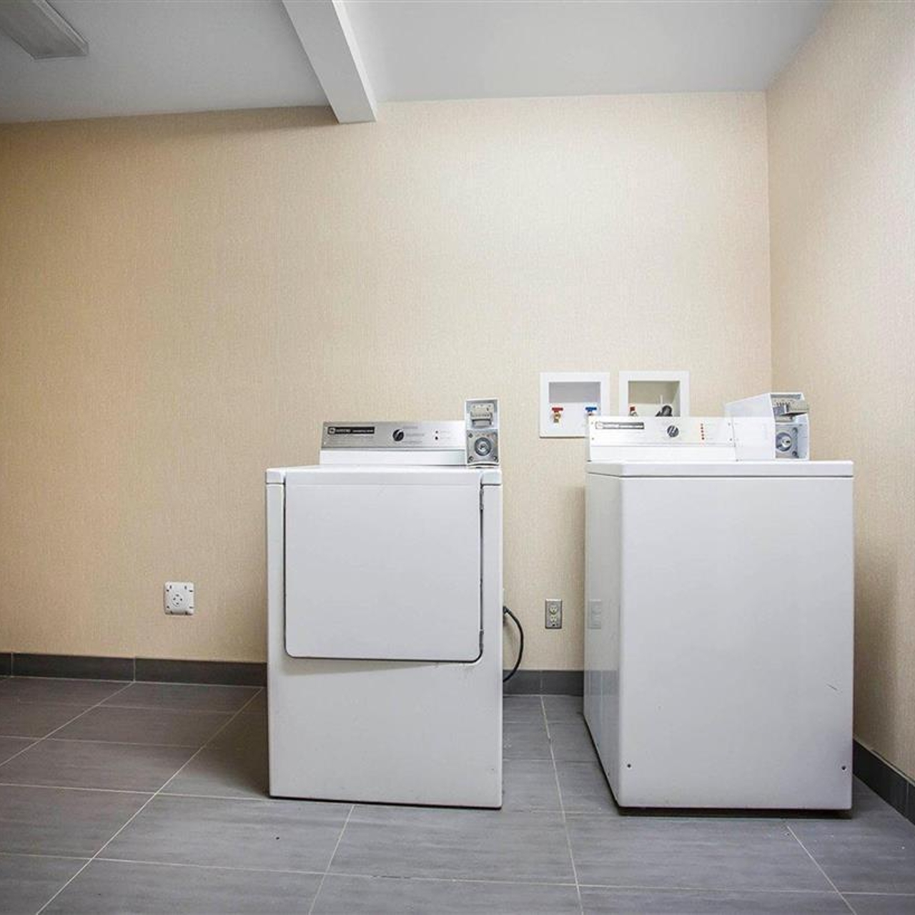 Comfort Inn West In Kanata Ottawa Ontario Hrs