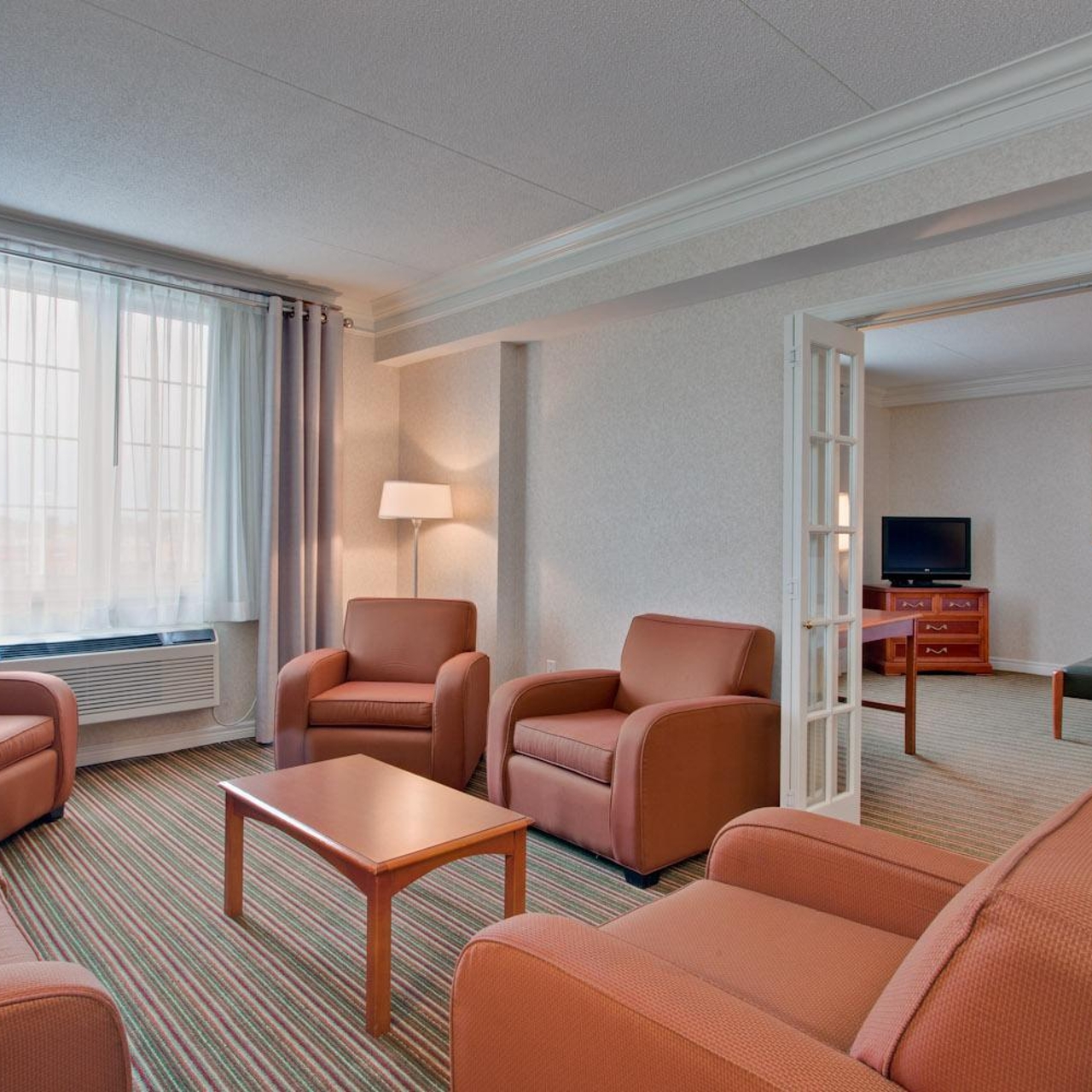 Holiday Inn Express Whitby Oshawa In Whitby Ontario Hrs