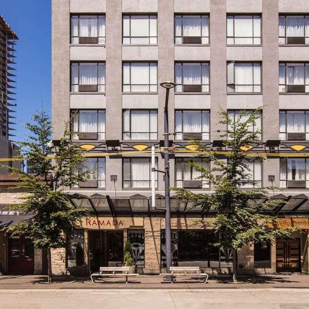 Hotel Ramada by Wyndham Vancouver Downtown en HRS con servicios gratuitos