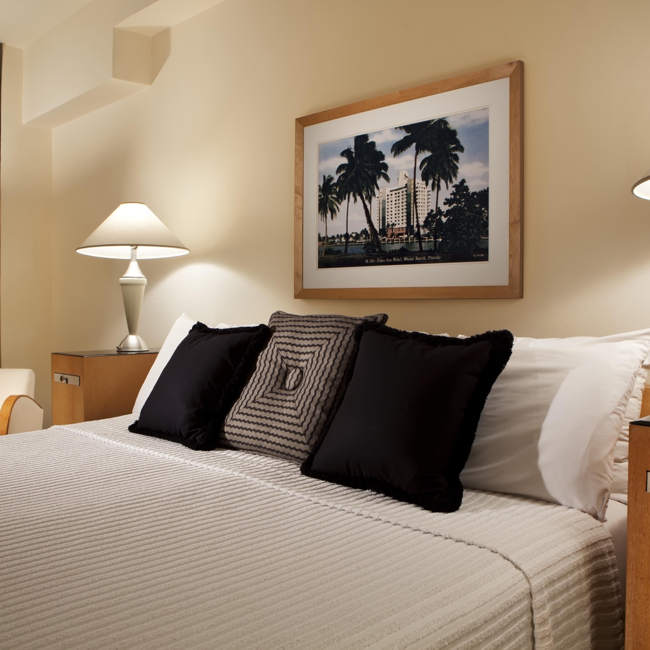 Get Wallpaper Miami Beach Florida Eeuu Norteamerica Hrs For iPhone Free