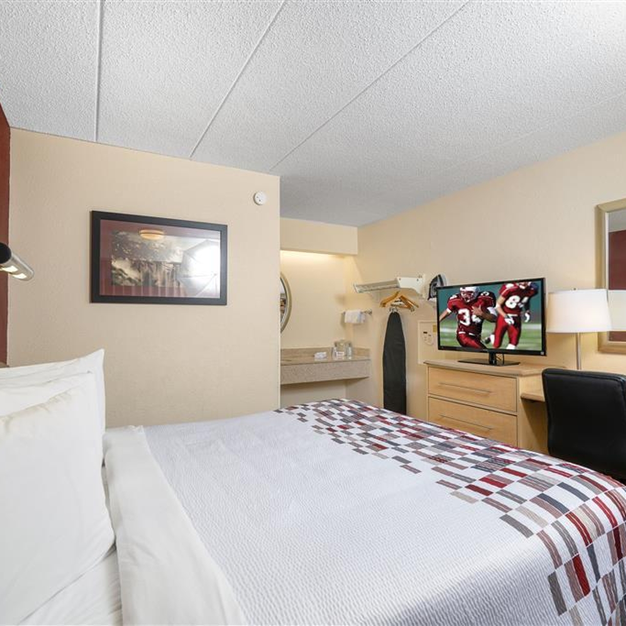 Hotel Red Roof Tampa Fairgrounds Casino In Tampa Florida Hrs