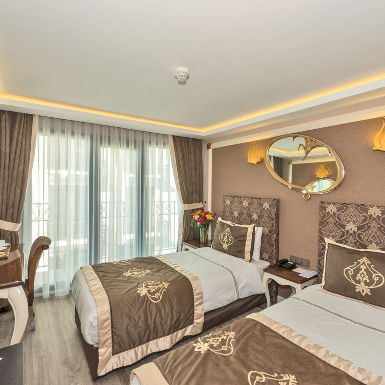 The Pera Hill Hotel 3 Hrs Star Hotel In Istanbul Istanbul