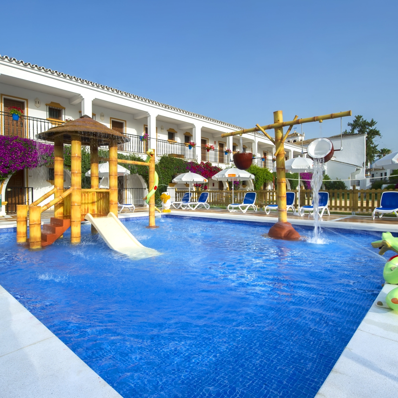 Hotel Globales Cortijo Blanco en Marbella en HRS con servicios gratuitos