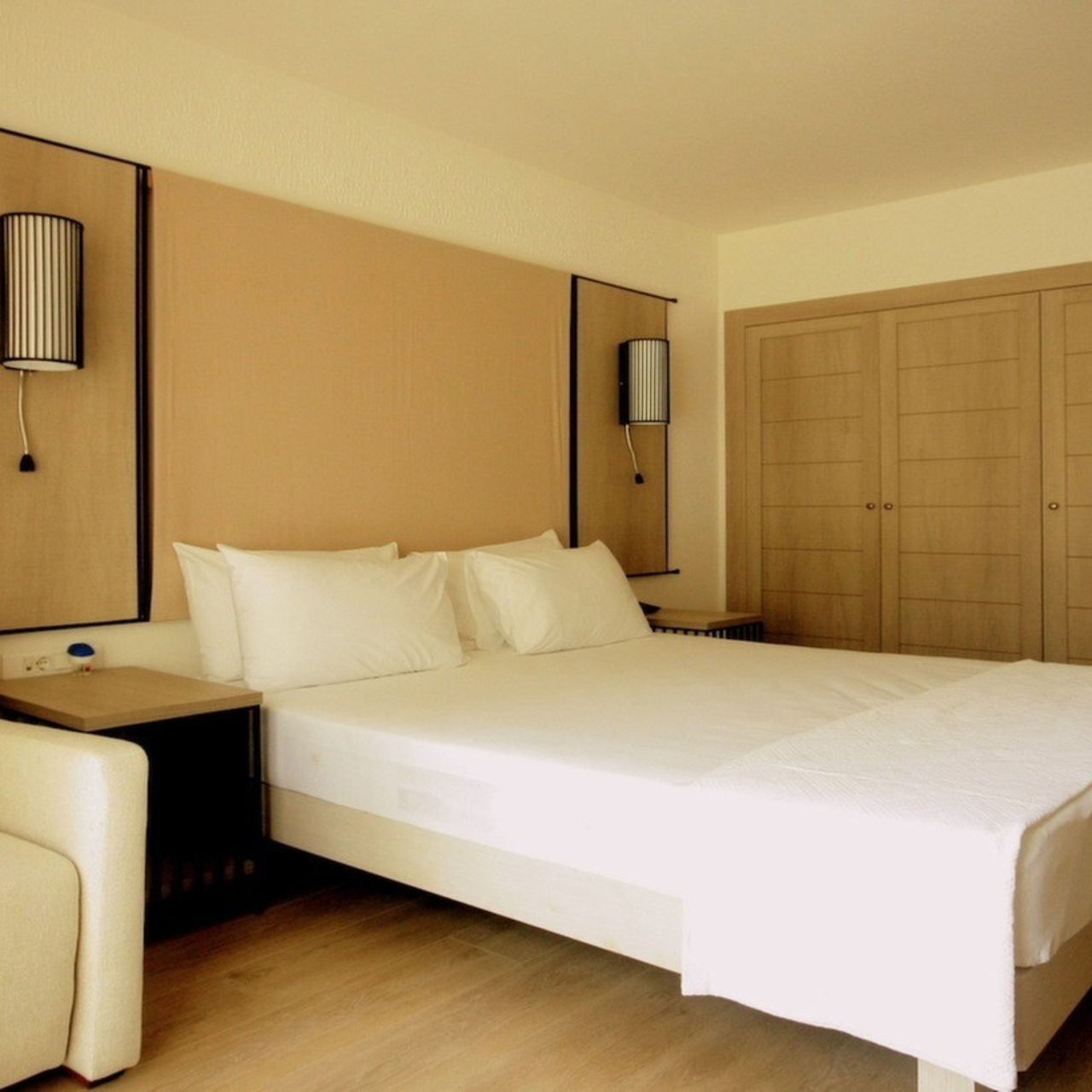 Liv Hotel By Bellazure In Bodrum Mugla Hrs