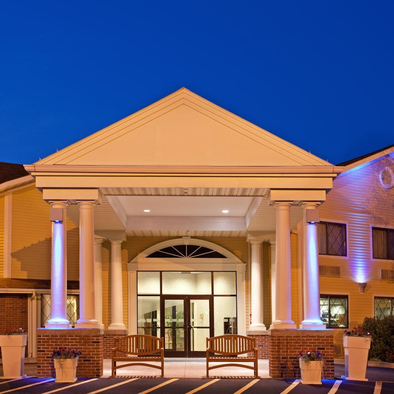 Best Western Plus Inn Sharon United States Of America At Hrs With Free Services