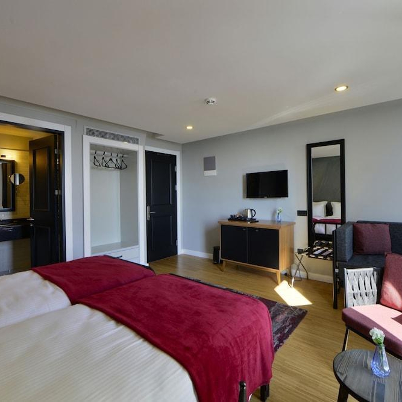 Poem Hotel Special Class 3 Hrs Star Hotel In Istanbul Istanbul