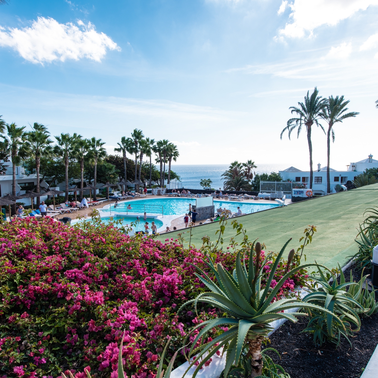 agua Rey Lear frecuencia Hotel THB Flora Apartamentos en Lanzarote en HRS con servicios gratuitos