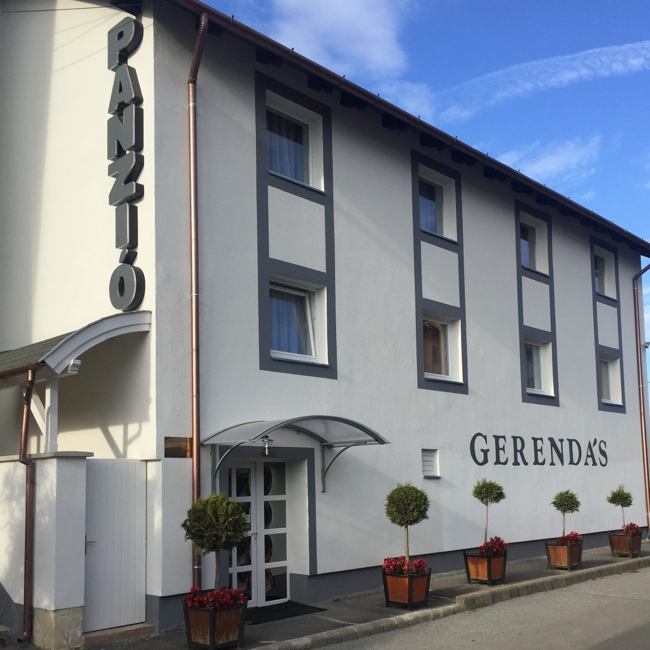 Hotel Gerendas Szombathely book favourably with HRS
