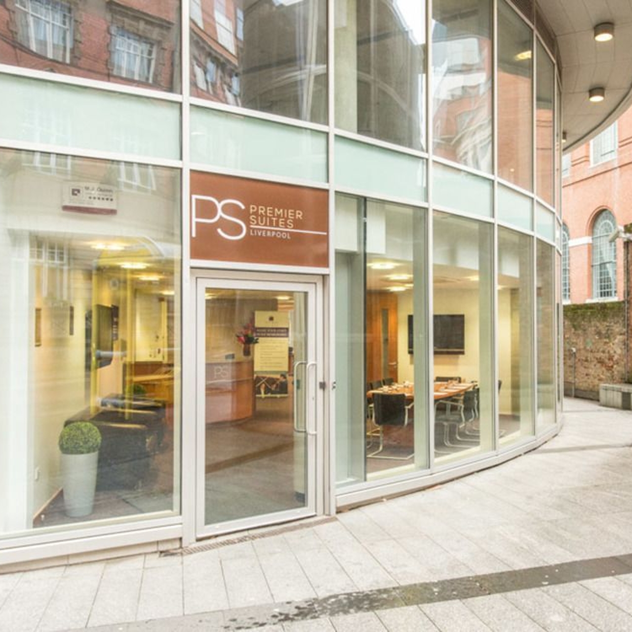Hotel Premier Suites Liverpool 4 Hrs Star Hotel In Liverpool England