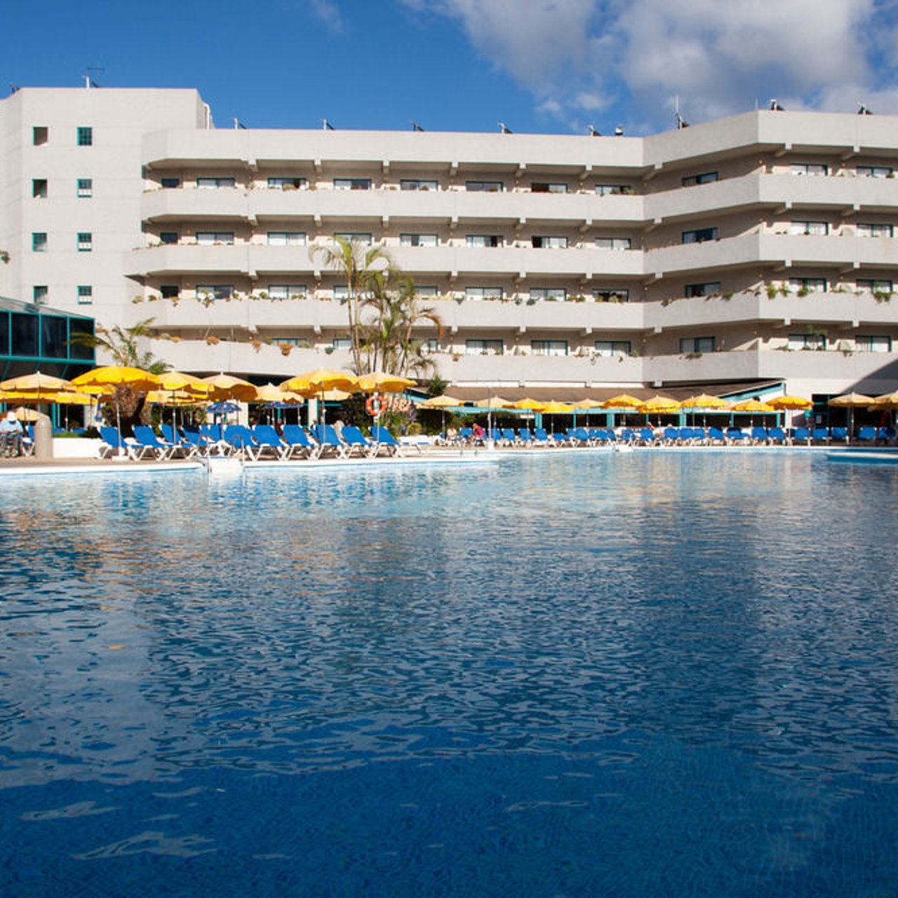 Hotel Turquesa Playa en Puerto de la Cruz en HRS con servicios gratuitos