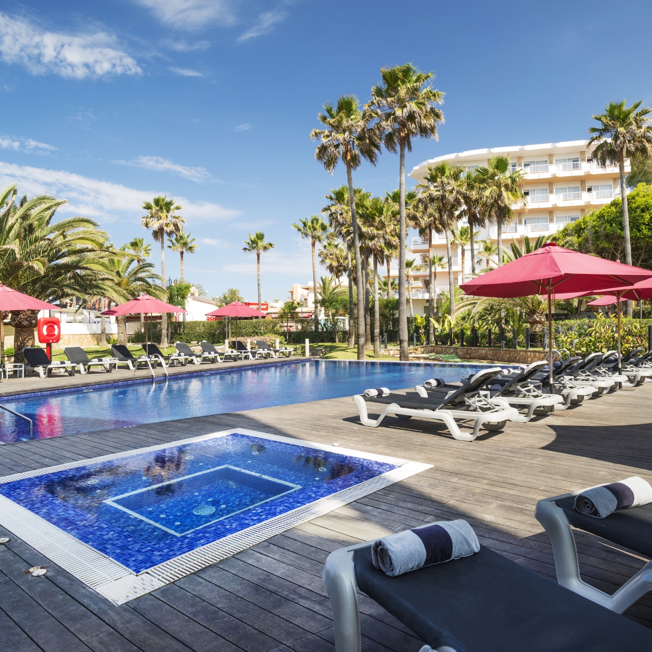 Hotel Playa Golf 4*Sup - 4 HRS star hotel in Palma de Mallorca (Balearic  Islands)