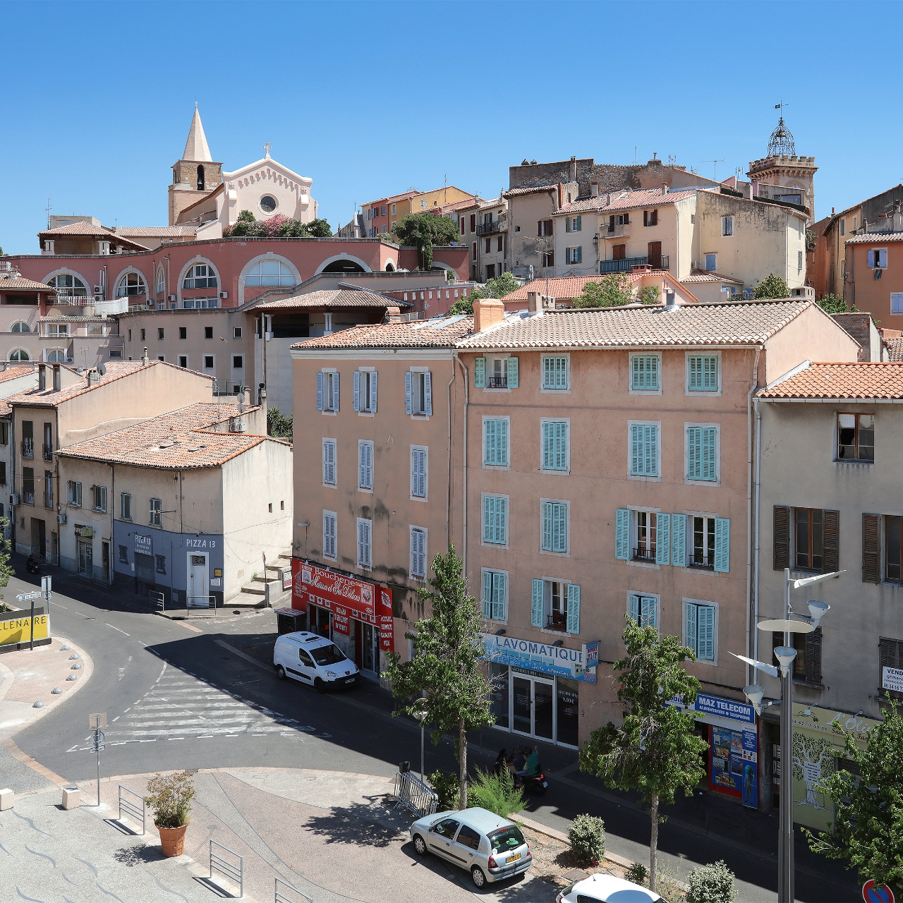 Aubagne Hotel Linko The Originals Boutique Ex Qualys Hotel 3 Hrs Star Hotel In Aubagne Provence Alpes Cote D Azur