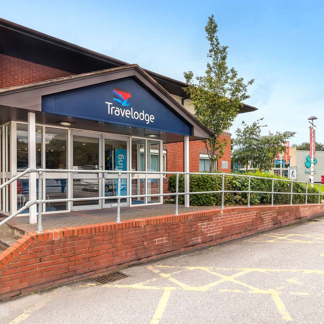 Hotel Travelodge Manchester Birch M62 Westboun United Kingdom At Hrs With Free Services We're open from 8am to dusk every day. hotel travelodge manchester birch m62