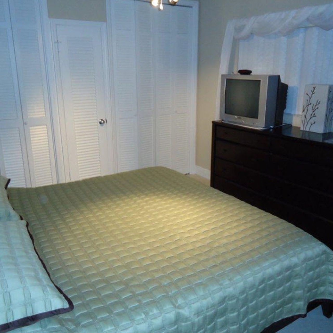 Download Appartement dune chambre a la plage pompano Free