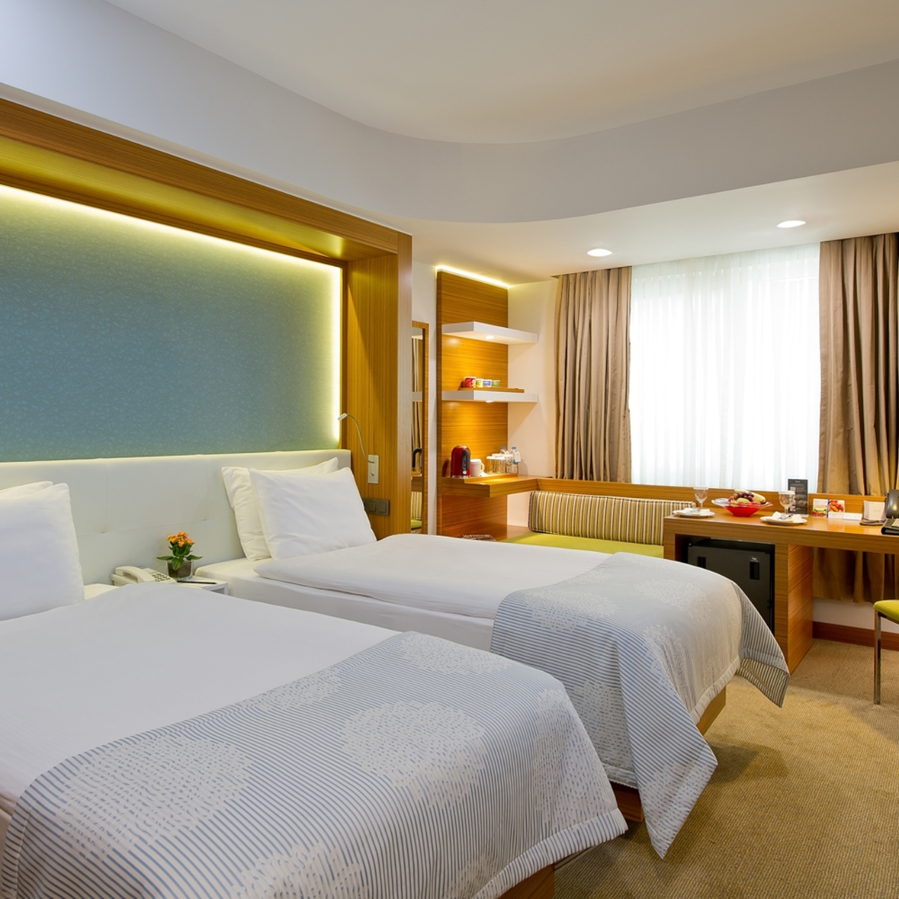 Hotel Divan Istanbul City 4 Hrs Star Hotel In Istanbul Istanbul