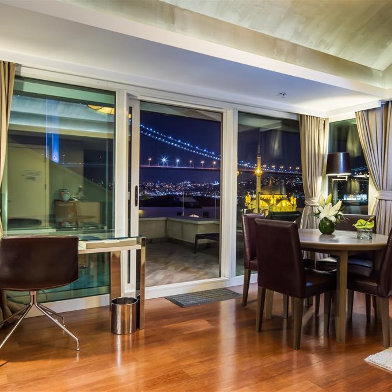 Radisson Blu Bosphorus Istanbu 5 Hrs Star Hotel In Istanbul Istanbul