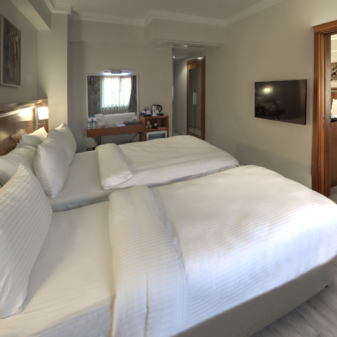 Orka Royal Hotel 4 Hrs Star Hotel In Istanbul Istanbul