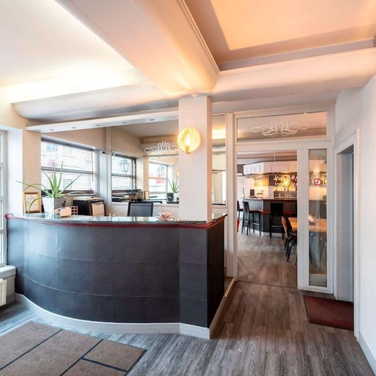 Beverly Hills Hotel 3 Hrs Star Hotel In Brussels Brussels