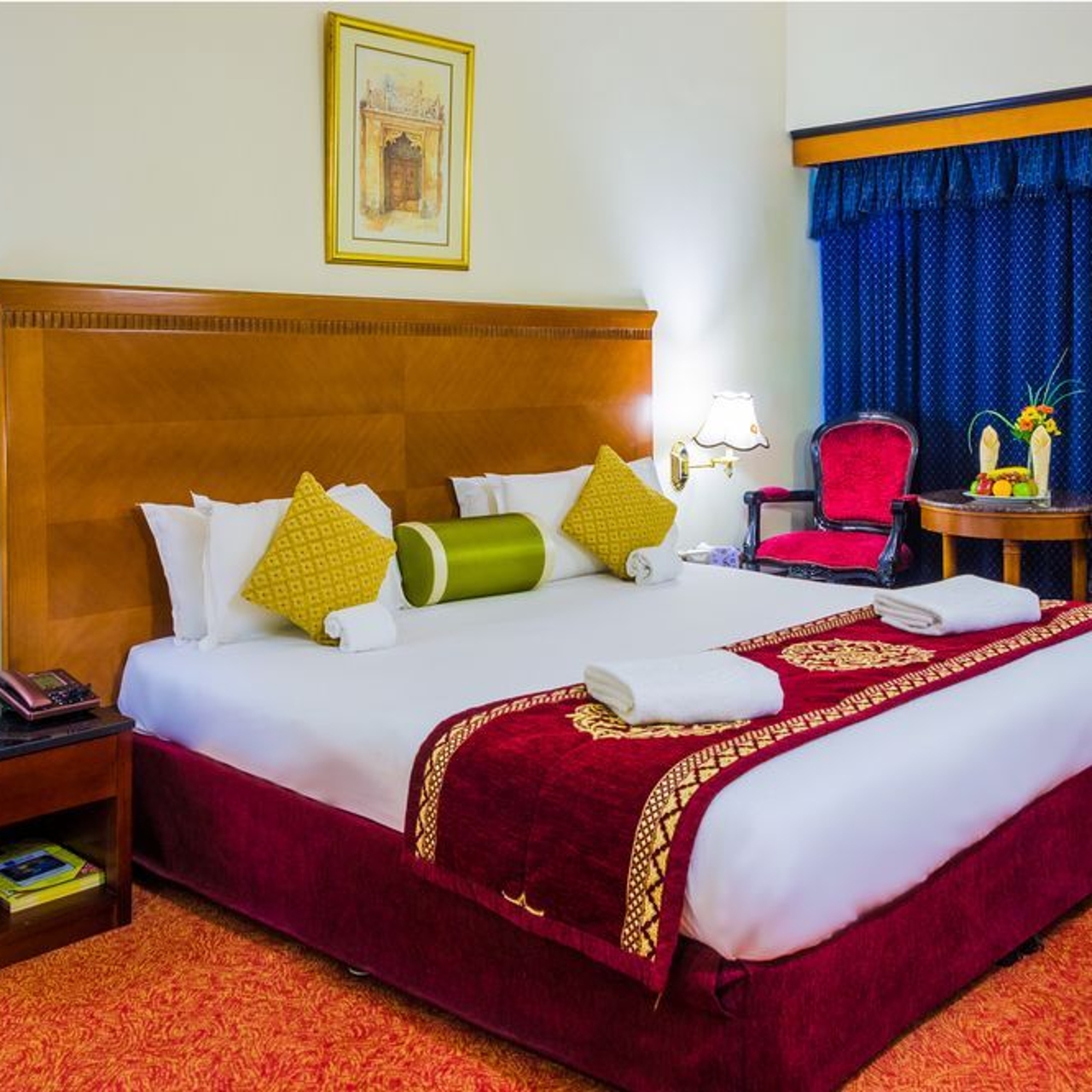 Dubai Dubai United Arab Emirates Asia Hrs Le ramee guestline deira hotel dispose d'une reception ouverte 24 heures sur 24, d'un service de chambre et d'une conciergerie. dubai dubai united arab emirates