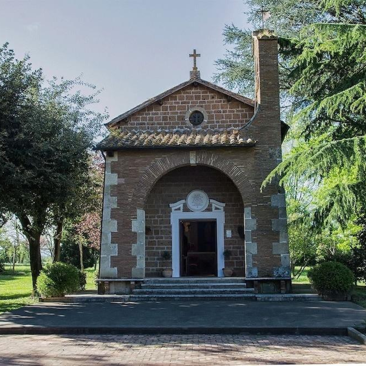 hotel antico borgo di sutri italia en hrs con servicios gratuitos