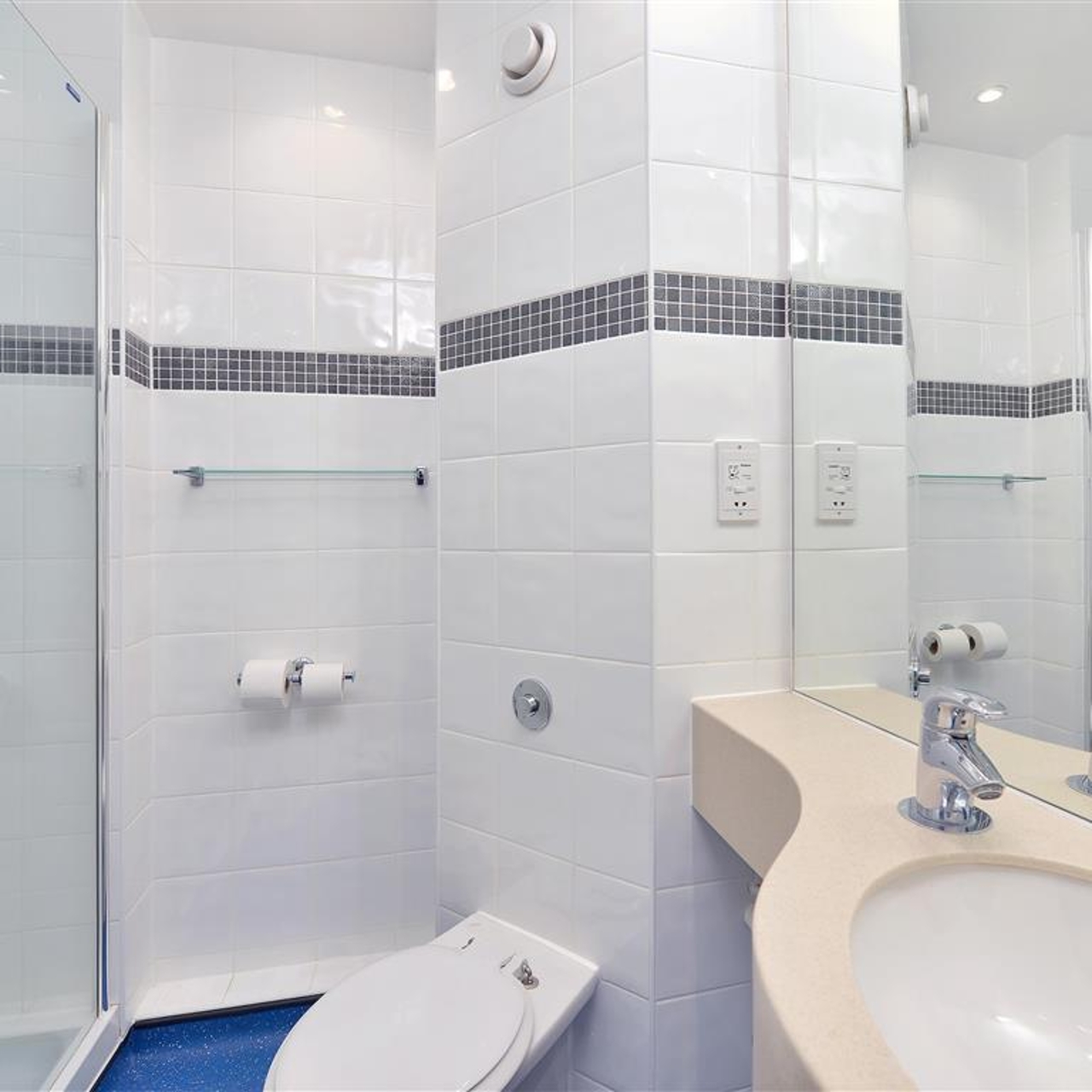 Hotel Travelodge Haverhill 3 Hrs Star Hotel In Haverhill Saint
